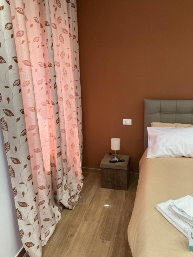 Piccolo Paradiso Suite In Pieno Centro Castel Di Sangro Ngoại thất bức ảnh